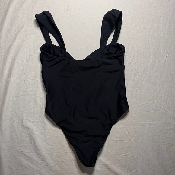 LPA Greta One Piece Large Elegant Black One-Piece Swimsuit - Picture 6 of 6